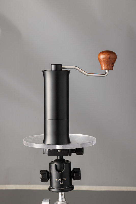 Smaller Portable Burr Plastic Outdoor Coffee Grinder With Walnut Handle